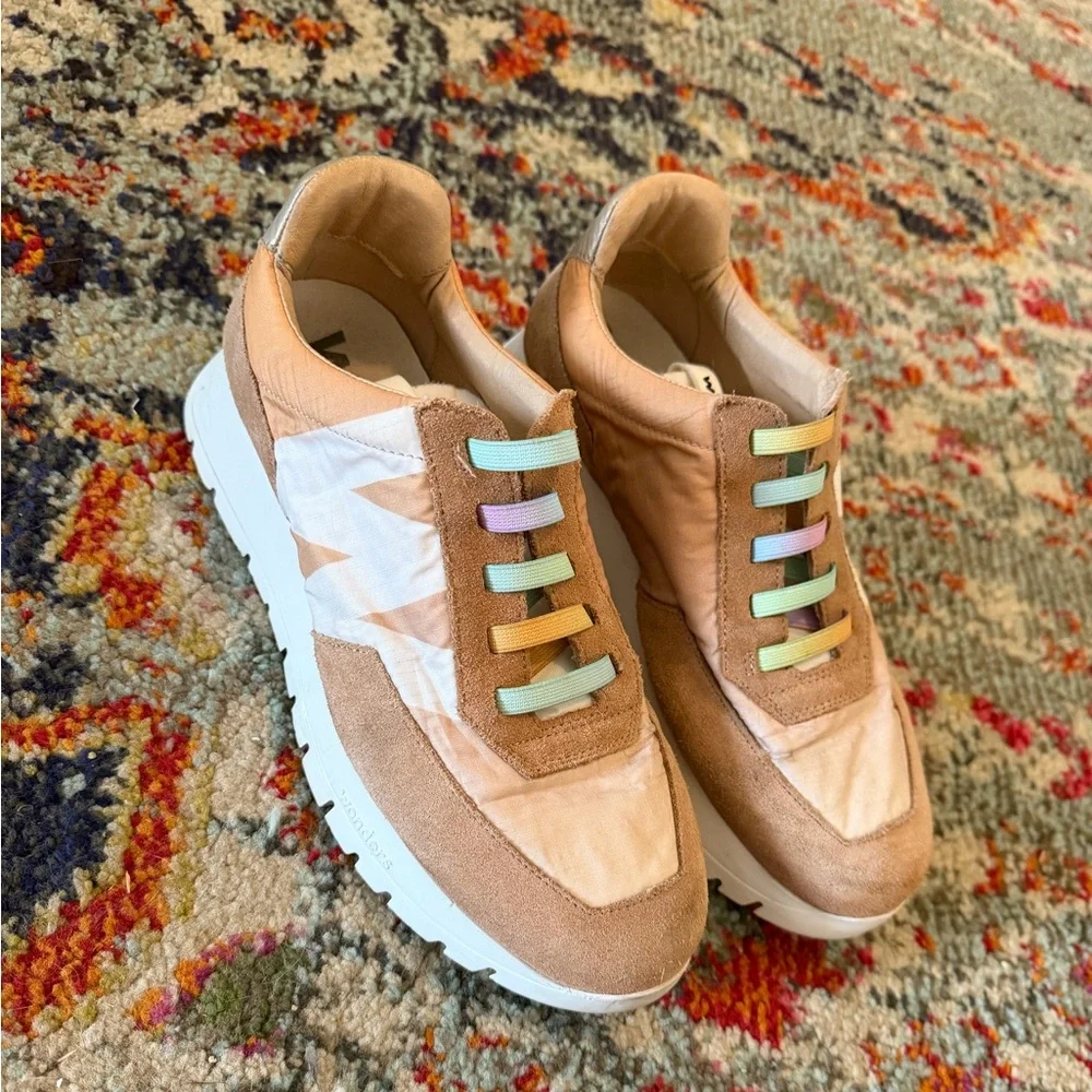 WONDERS Odisei Sneaker size 37 great condition smoke pet free home - Picture 8 of 9
